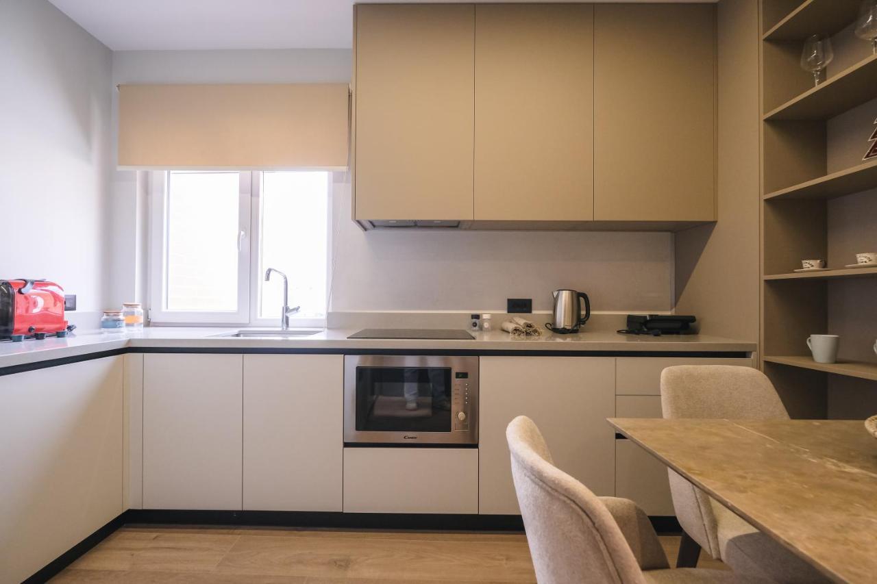 Two Steps Apartments Тирана Экстерьер фото
