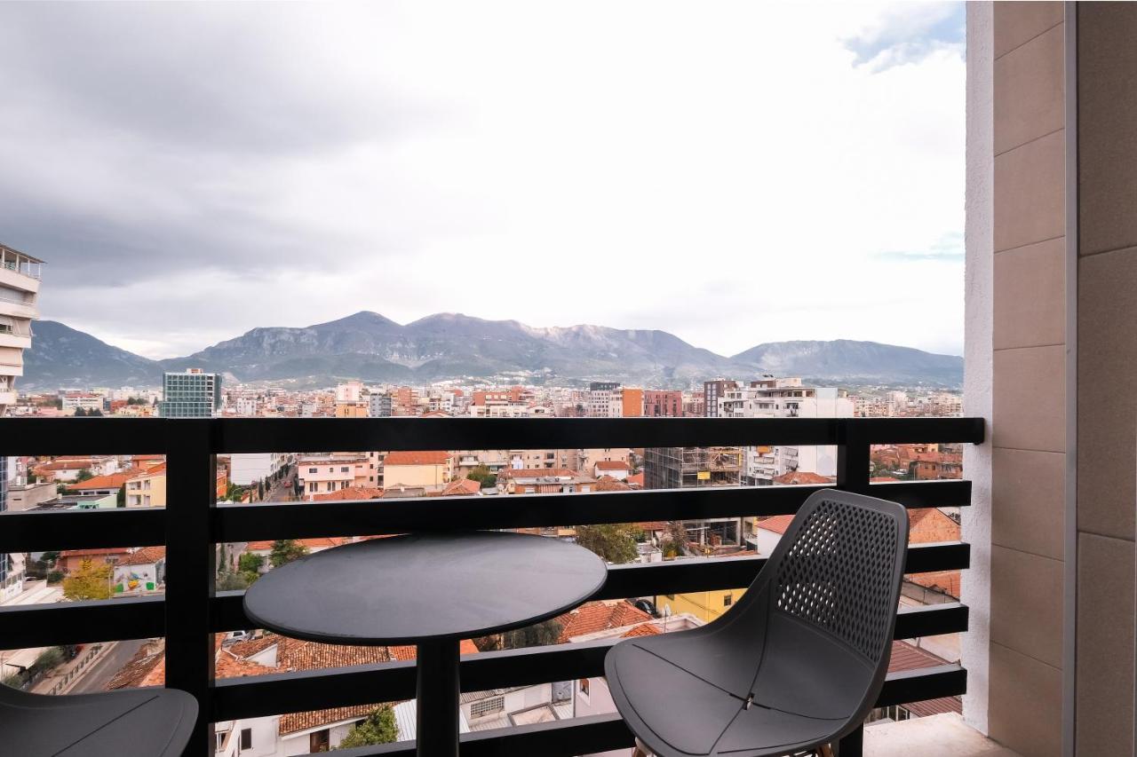 Two Steps Apartments Тирана Экстерьер фото