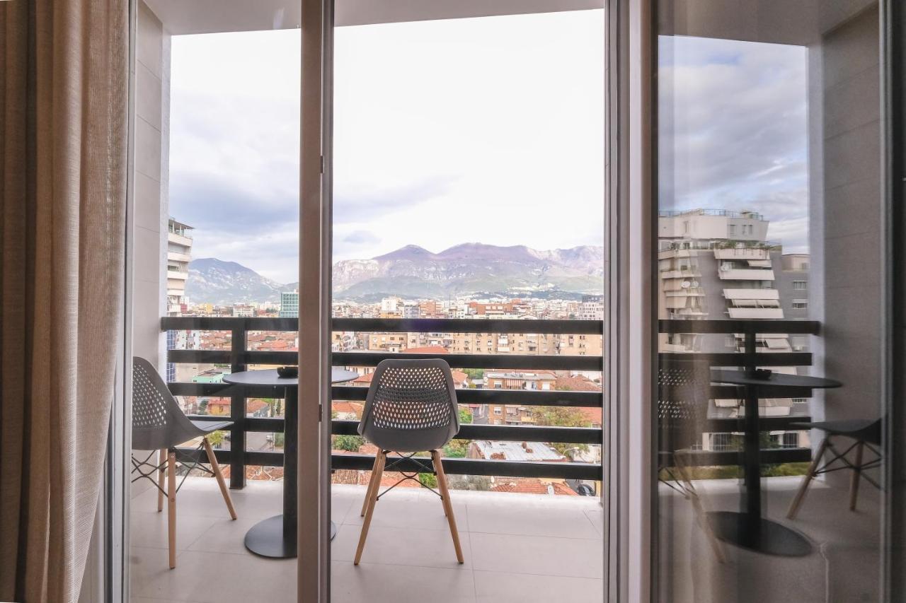 Two Steps Apartments Тирана Экстерьер фото