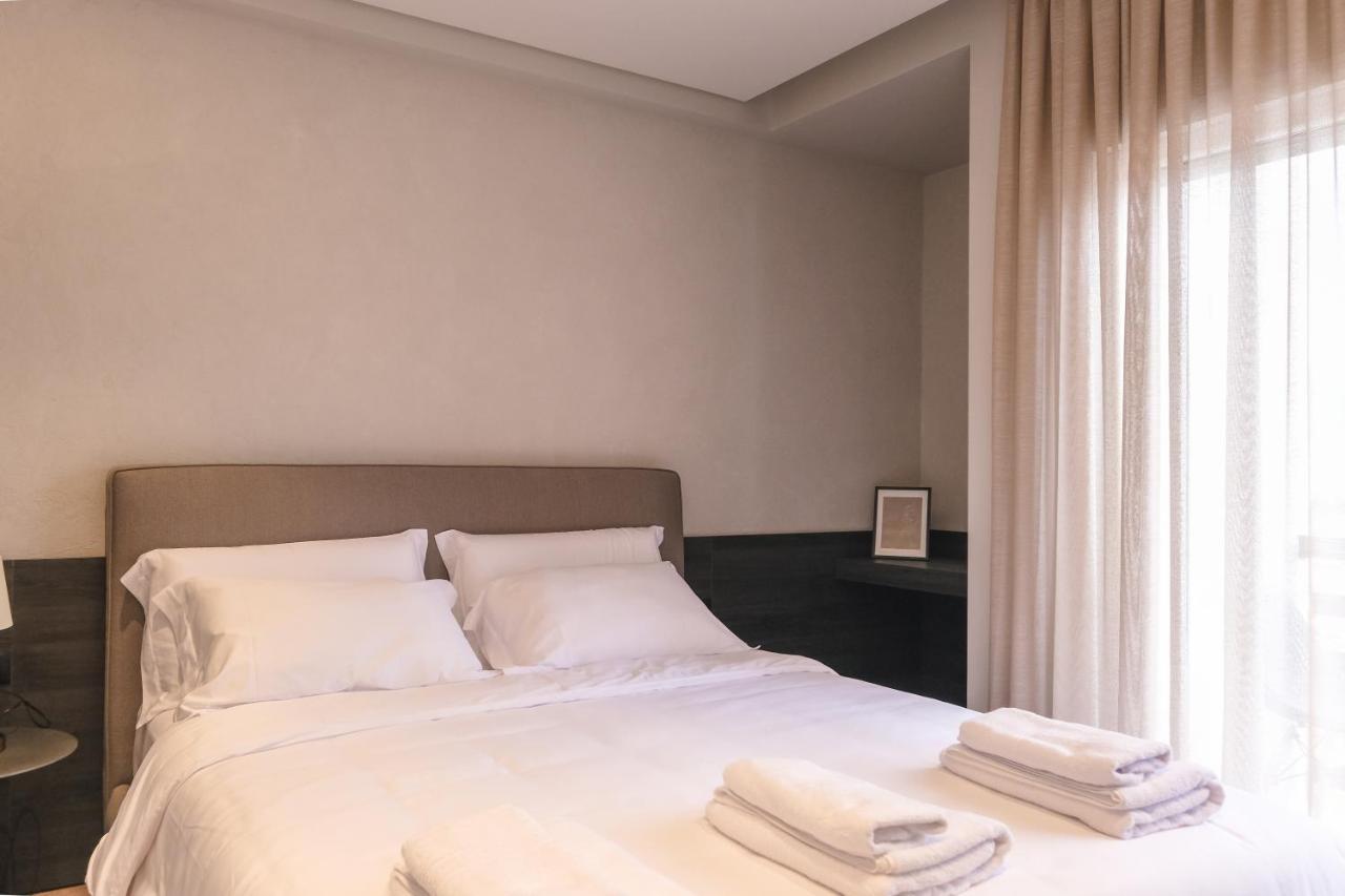 Two Steps Apartments Тирана Экстерьер фото