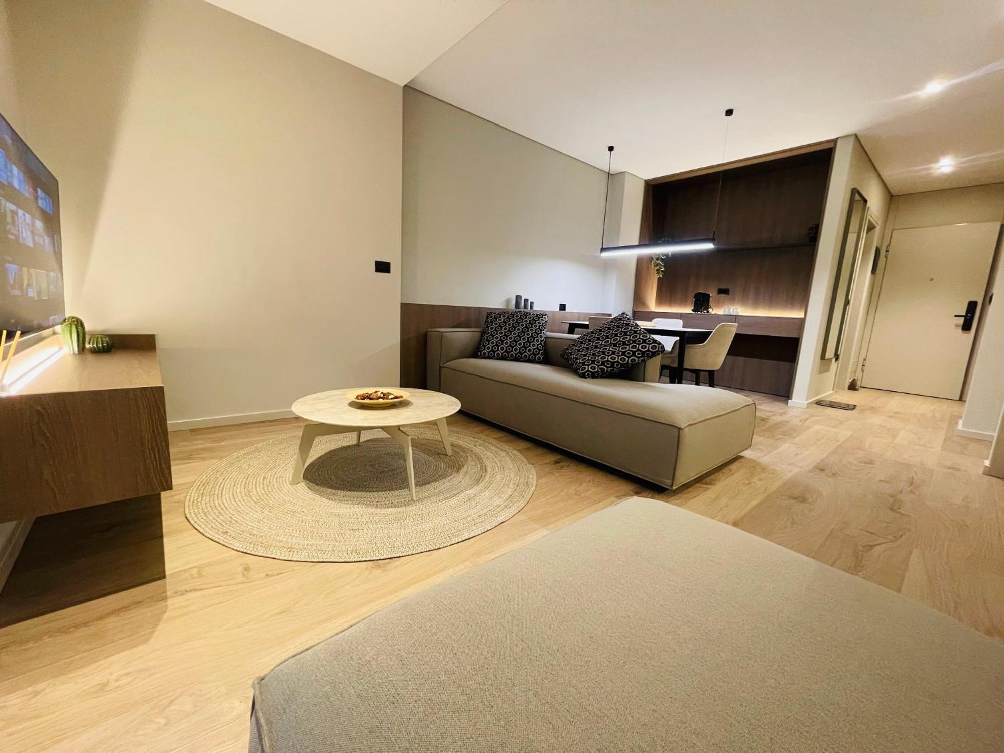 Two Steps Apartments Тирана Экстерьер фото