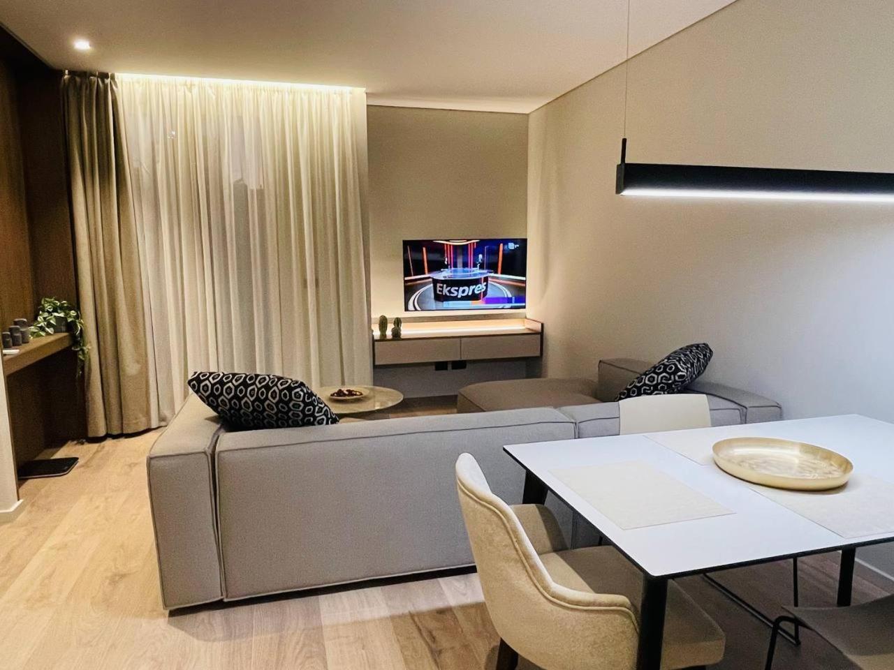 Two Steps Apartments Тирана Экстерьер фото